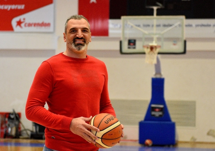 Muratpaşa Basketbol Takımı Erdem Türetken’le Anlaştı