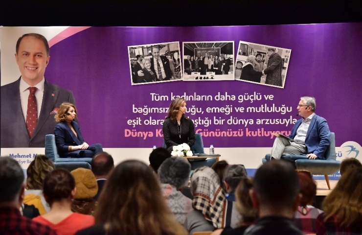 Beylikdüzü’nde 8 Mart Dünya Emekçi Kadınlar Günü Söyleşisine Yoğun İlgi