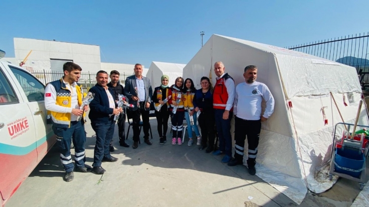 Sağlık-sen Habur’da Kadın Çalışanları Ziyaret Etti