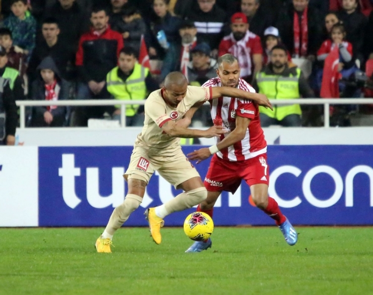 Süper Lig: Dg Sivasspor: 2 - Galatasaray: 2 (Maç Sonucu)