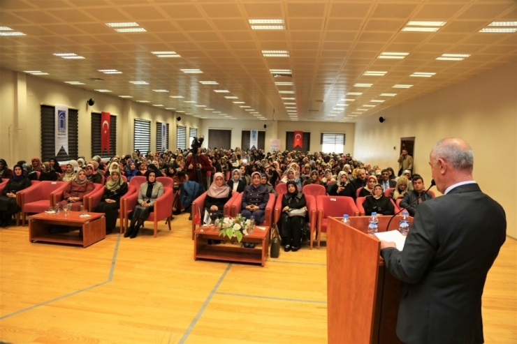 Tuşba’da, ‘8 Mart Dünya Kadınlar Günü’ Etkinliği