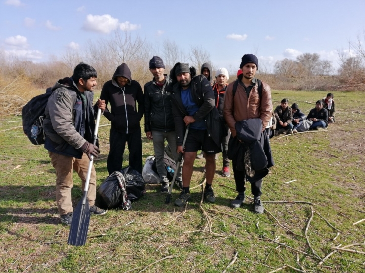 İnatçı Mülteci 13’üncü Kez Yunanistan’a Gitmeyi Deniyor