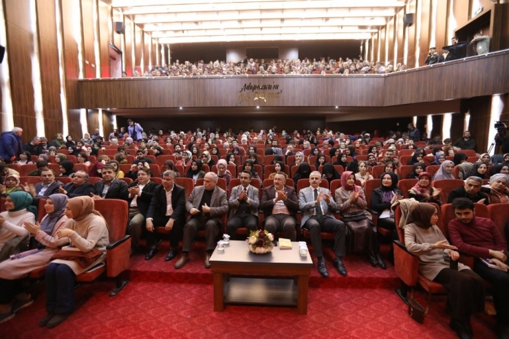 Şair Bakiler, Okm’de Sevenleri İle Buluştu