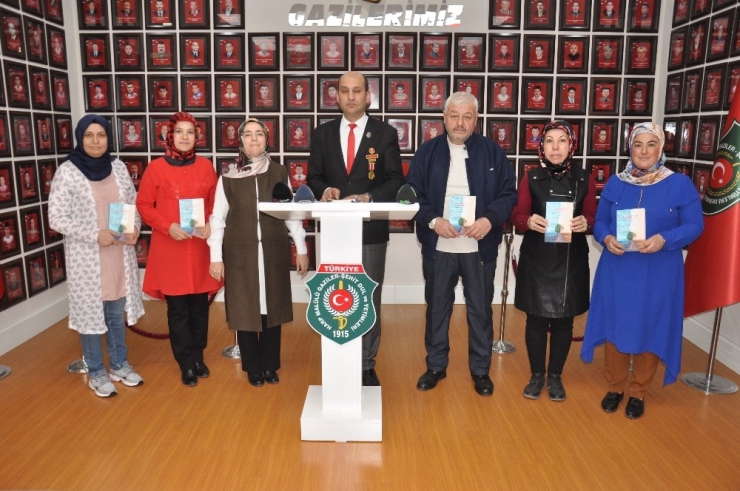 Şehit Aileleri Ve Gazilerin Yaşadıkları Travma Sürecinde Dini Hayatın Üzerlerindeki Etkisi Araştırıldı