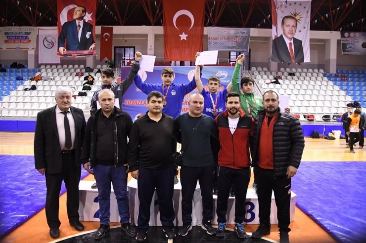 Ağrı’lı Güreşçiler Türkiye Üçüncüsü Oldu