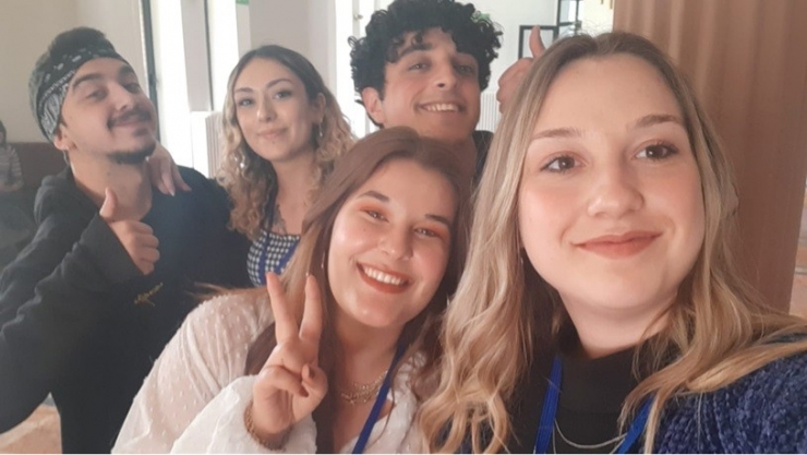 Aü İletişim Fakültesi Öğrencileri Ödüllerle Döndü