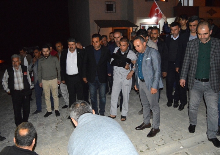 İdlib Gazisi: “Yaralanacağız, Şehit Olacağız Ama Yıkılmayacağız”