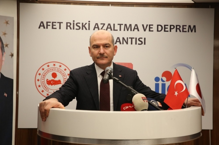 Bakan Soylu, İstanbul Depremi İçin İki Korkusunu Dile Getirdi