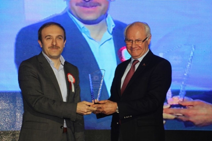 Bekder Onur Ödülleri Sahiplerini Buldu