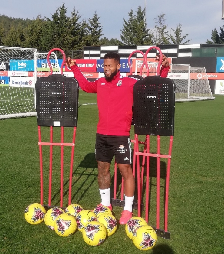 Jeremain Lens: “Şampiyonlukta Her Şey Mümkün”