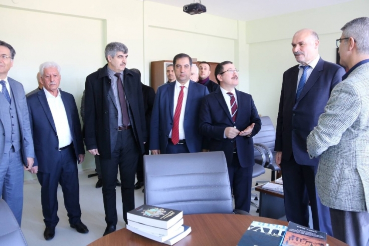 Rektör Kızılay’dan İnüafam Ziyareti