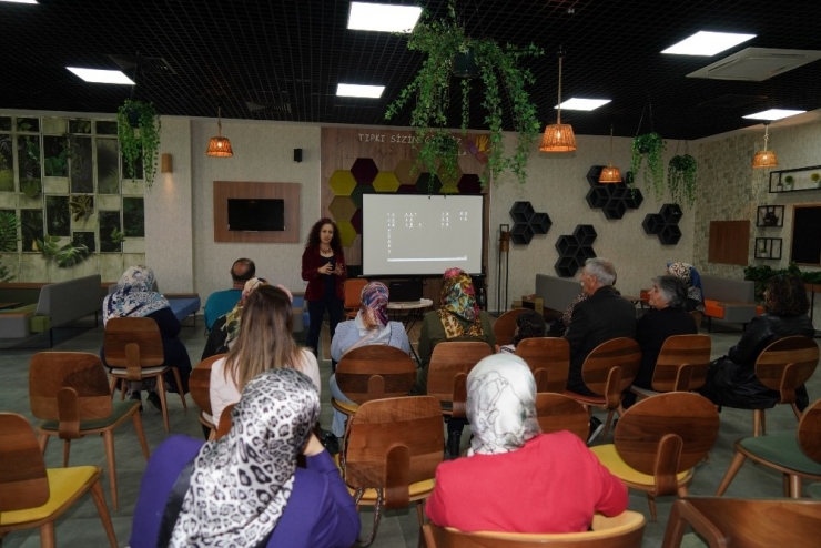 Diyarbakır Büyükşehir Belediyesi’nden Engelli Çocuğu Olan Ailelere Seminer