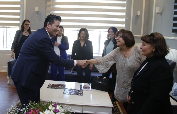 Başkan Genç: "Kadın Muhtarlar Vatandaşların Hayatına Dokunuyor"