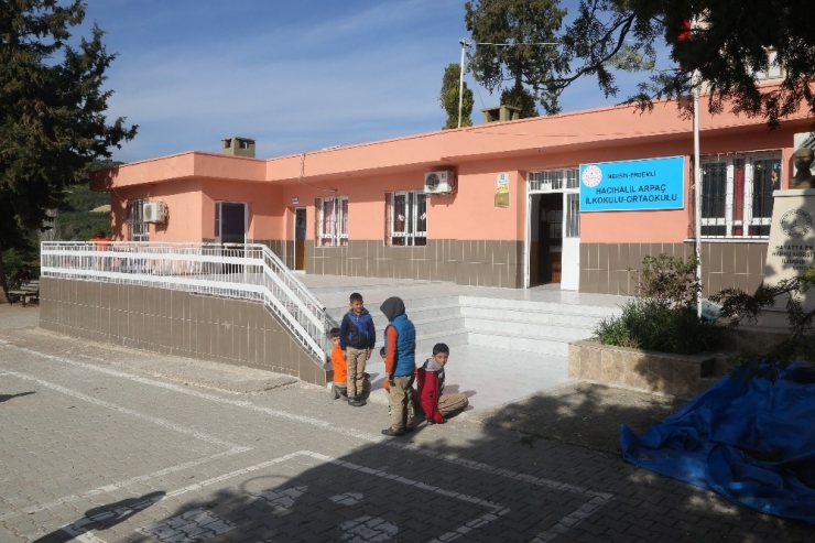 Erdemli Belediyesi’nin Eğitime Desteği Sürüyor