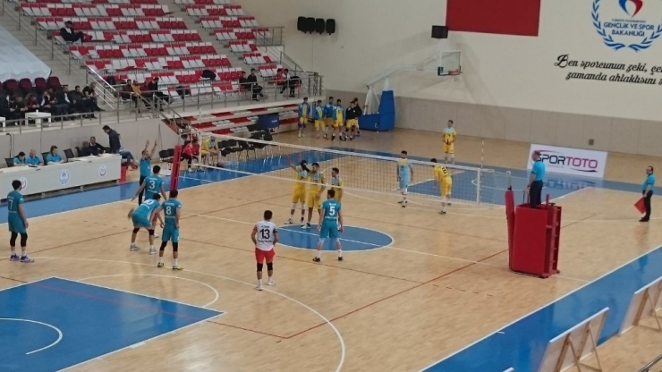 Melikgazi Voleybol Takımı 1. Lige Yükselme Maçlarına Çıkacak