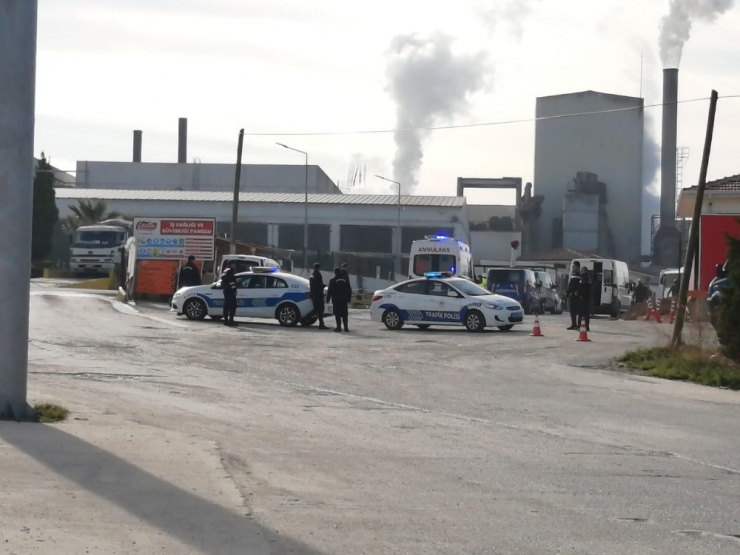 İzmir’de Bir Kadın Bıçakla Rehin Alındı