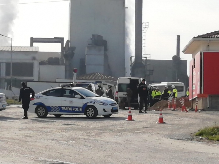 İzmir’de Bir Kadın Bıçakla Rehin Alındı