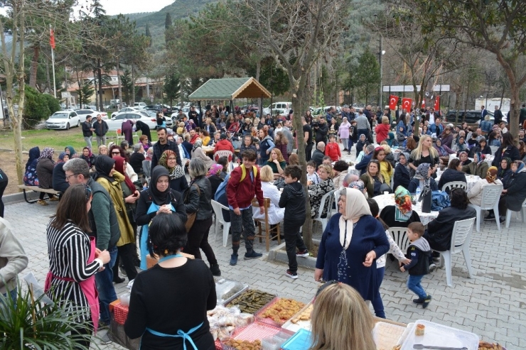 Kumlalı Kadınlardan Görkemli Açılış