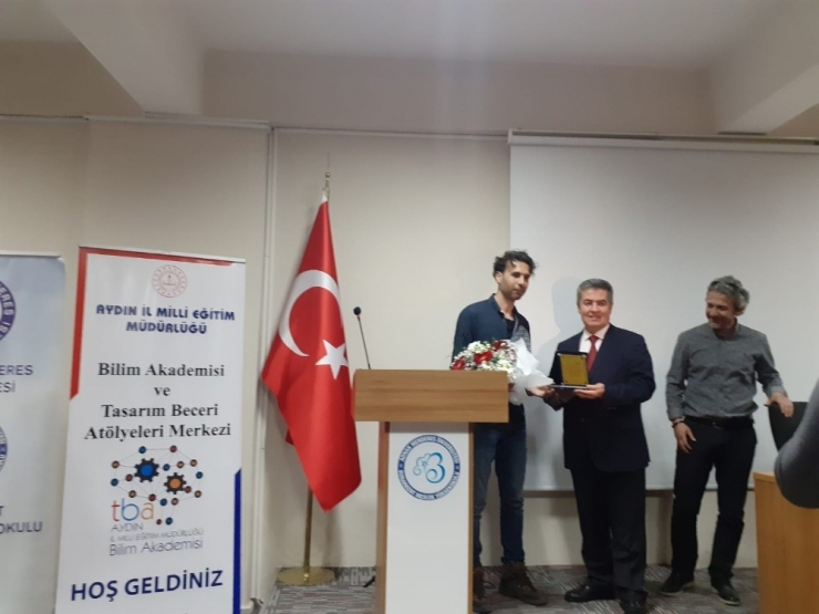 Buharkent’de Geleceğin Meslekleri Konuşuldu