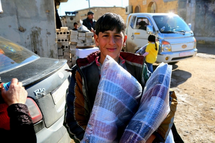 Suriyelilere Kış Yardımı