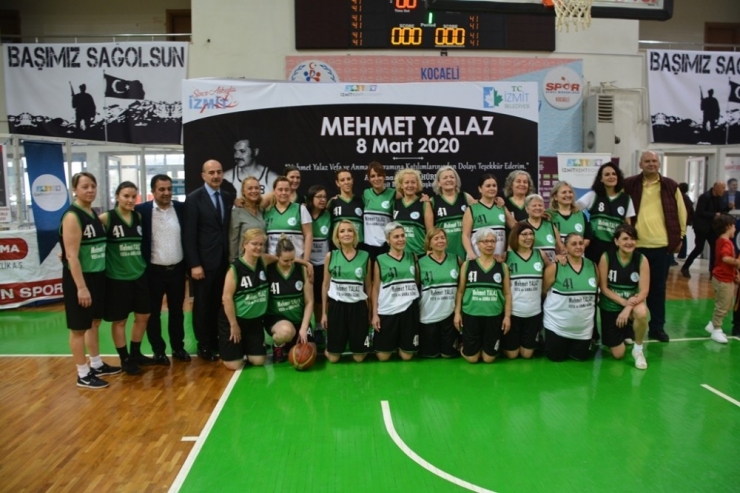 İzmit, Gazozcu Mehmet’i Unutmadı