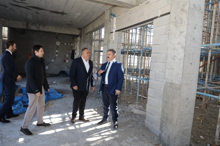 Hamdi Şanlıünal Cami Yükseliyor