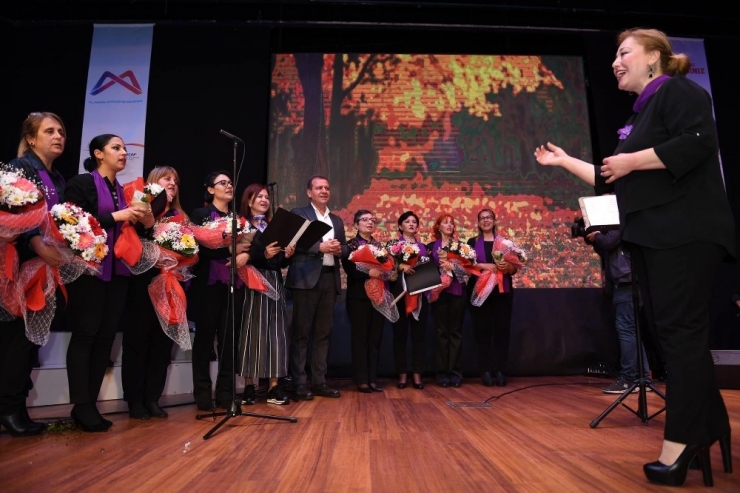 Başkan Seçer: “Özgürce Yaşayın. İstediğiniz Gibi Yaşayın, İstediğiniz Gibi Giyinin”