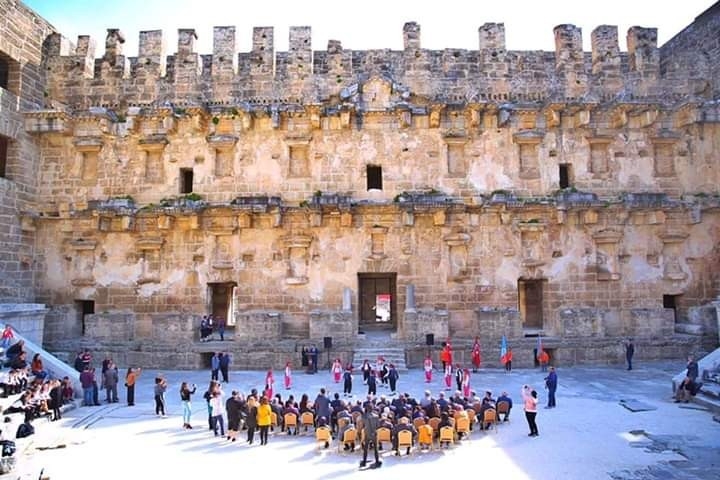 Aspendos Tiyatrosunda Atatürk Coşkusu