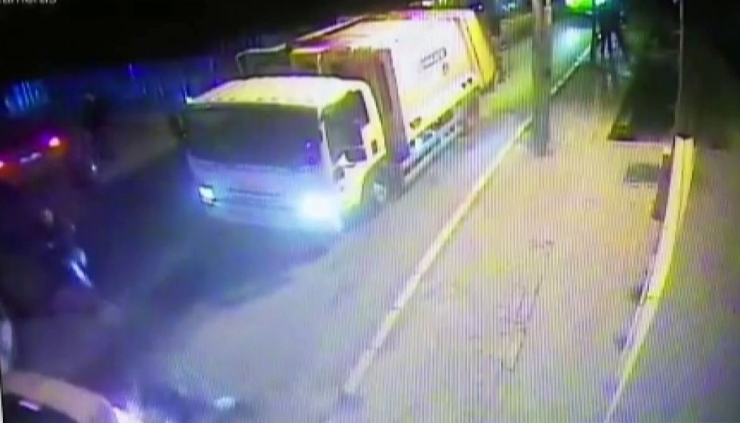 İstanbul’da Bekçiler İle Torbacı Arasındaki Kovalamaca Kamerada