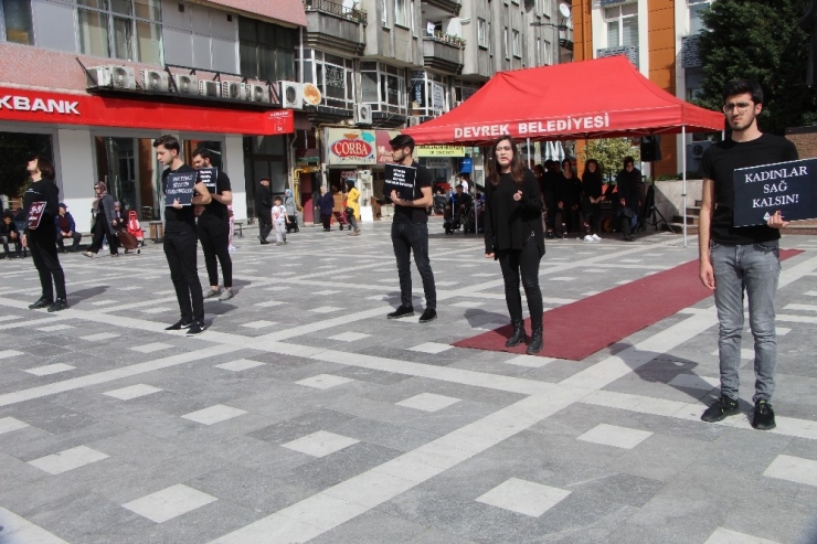 Devrek Kent Konseyinden “Kadına Şiddet ” Temalı Defile