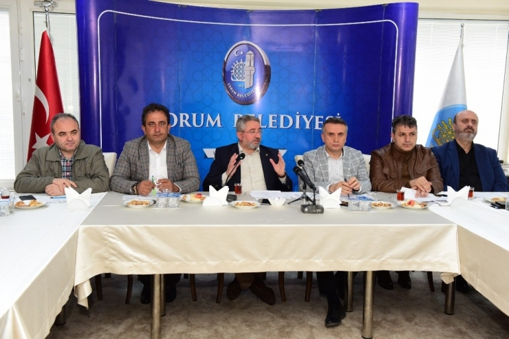 Birim Müdürleri İle Biraya Gelen Belediye Başkanı Aşkın;