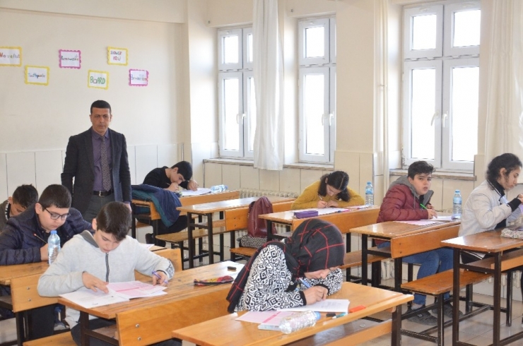 Elbistan Fen Lisesi’nden Matematik Yarışması Sınavı