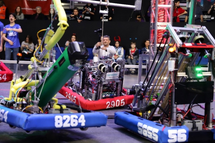 ‘Sultans Of Türkiye’ Yeni Robotuyla İlk Ödülünü Aldı