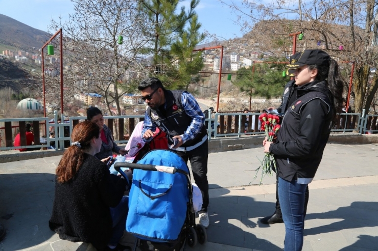 Tunceli Polisi "Narko Rehber" İle Bilgilendirdi