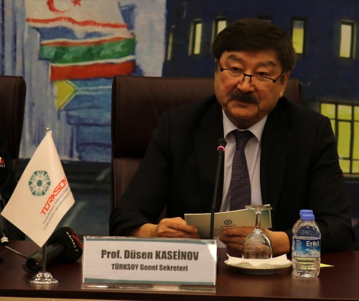 Türksoy’dan Trt Genel Müdürü Eren’e Madalya