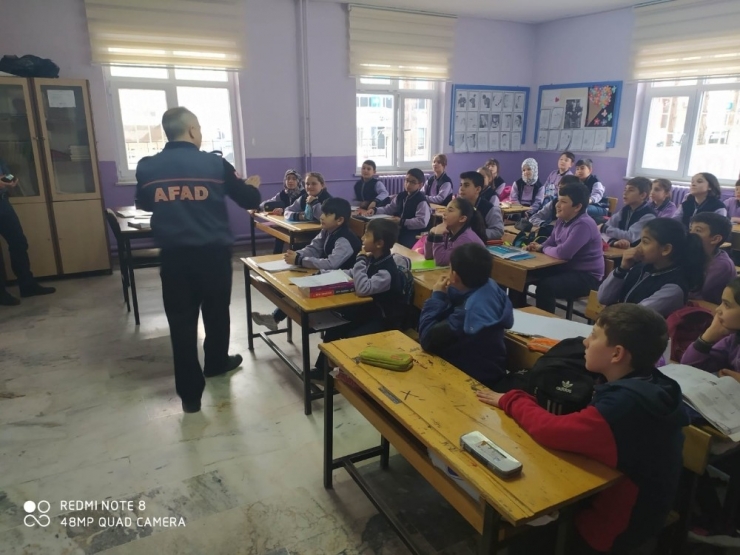 Şuhut’ta Öğrencilere Deprem Ve Yangın Tatbikatı