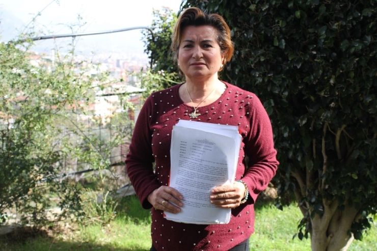 Boş Kağıda Attığı İmzayla 500 Bin Tl Dolandırıldığı İddiası