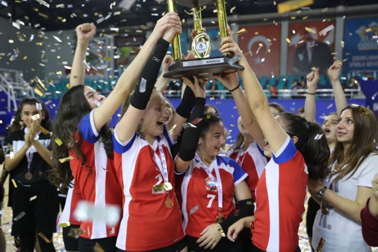 Kıran Kırana Finalde Şampiyon Bahçeşehir