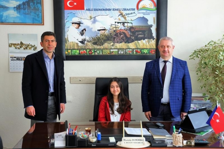 Bir Günlüğüne İl Müdürü Oldu