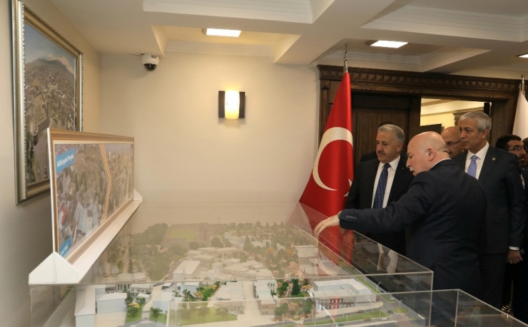 Kars Heyetinden Başkan Sekmen’e Ziyaret