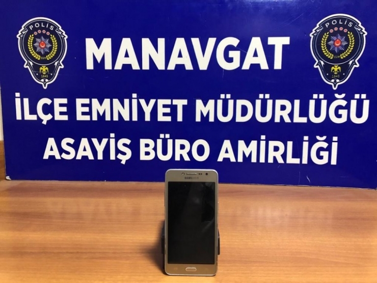 Manavgat’ta Cep Telefonu Hırsızı Tutuklandı