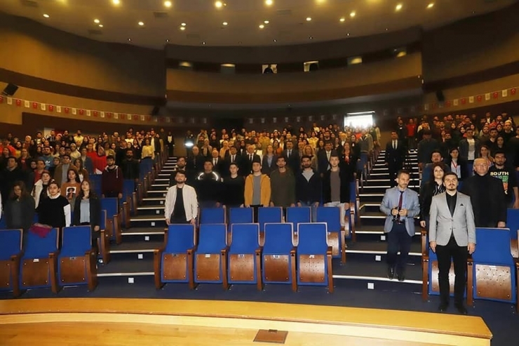 Başkan Tuncay Şahin, “47 Meslek Yok Olacak”