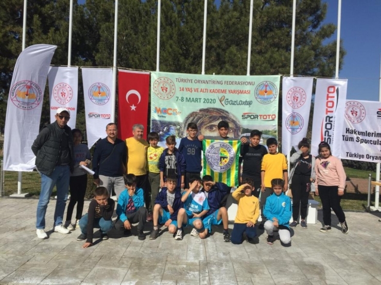 Erdemli Belediye Spor Sporcusu, Oryantiringde Türkiye İkincisi Oldu