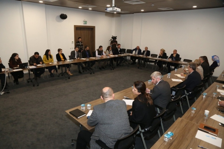 Eyüpsultan Belediyesi Iso 9001 Ve Iso 10002 Belgesi Alıyor