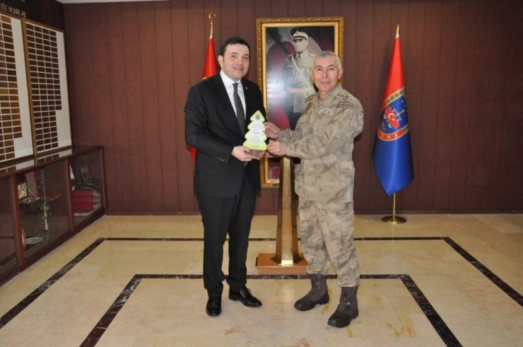 Gagiad Yönetim Kurulu Üyeleri Jandarma Alay Komutanlığını Ziyaret Etti