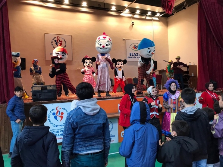 ‘Gülümseyin Geliyoruz’ Projesi Depremzede Çocukları Gülümsetti