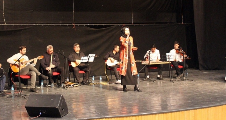 Karaman’da Gençlik Merkezleri Arası ‘Türk Müziği Yarışması Ve Bilgi Yarışması’ Yapıldı