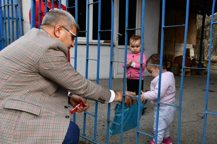 Vali Gürel’den Vatandaşların Evine Ziyaret