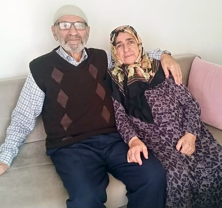 Yaşlı Çifti Ölüm Bile Ayırmadı, Bir Gün Arayla Toprağa Verildiler