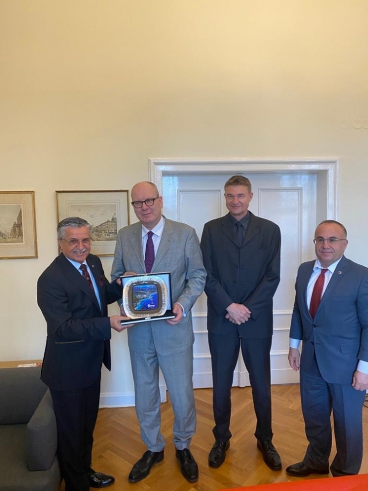 Başkan Topaloğlu Almanya Büyükelçisiyle Kemer’i Konuştu